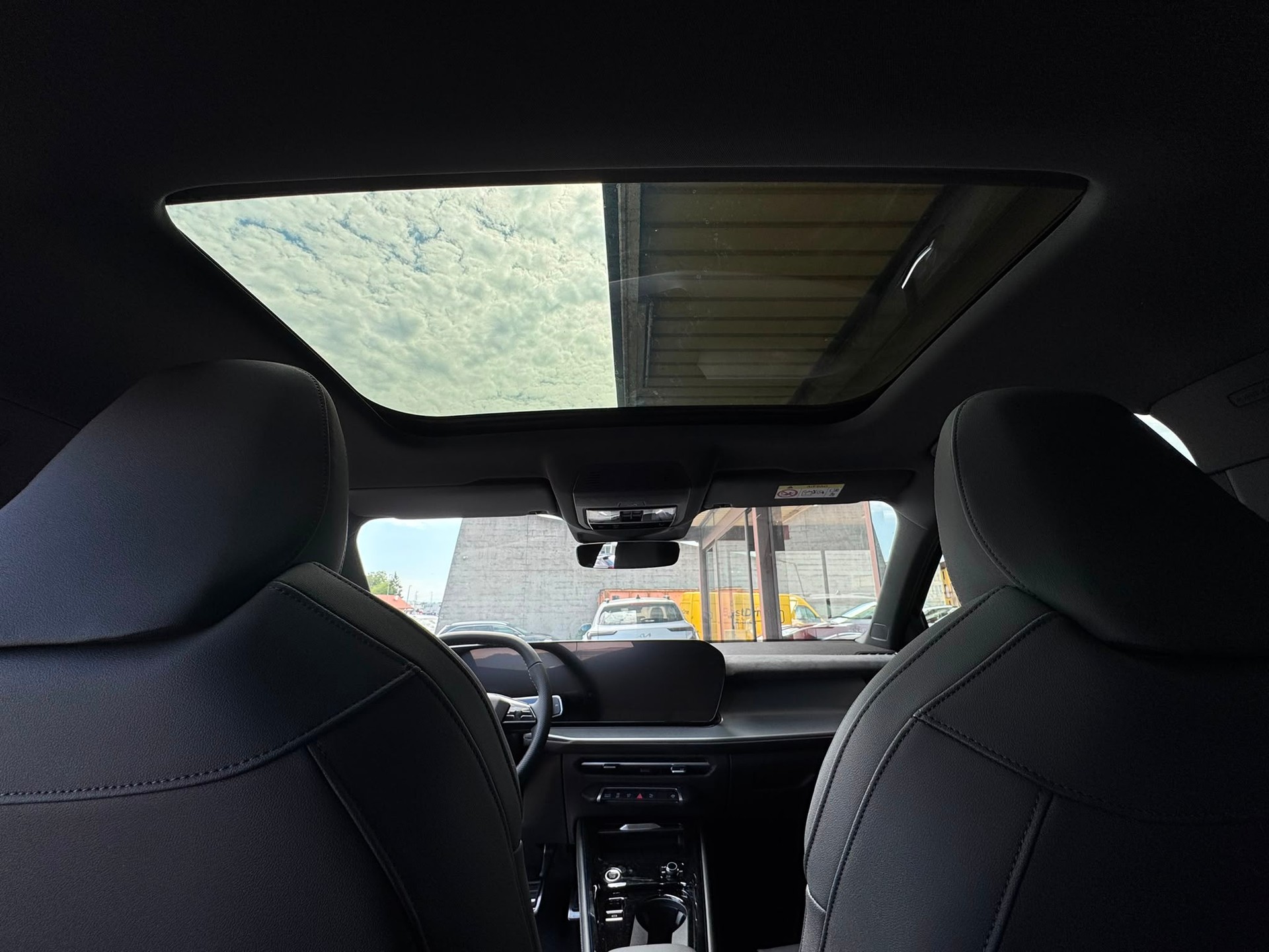 AUDI Q3 Sportback e-hybrid 200 kW S tronic-image-9