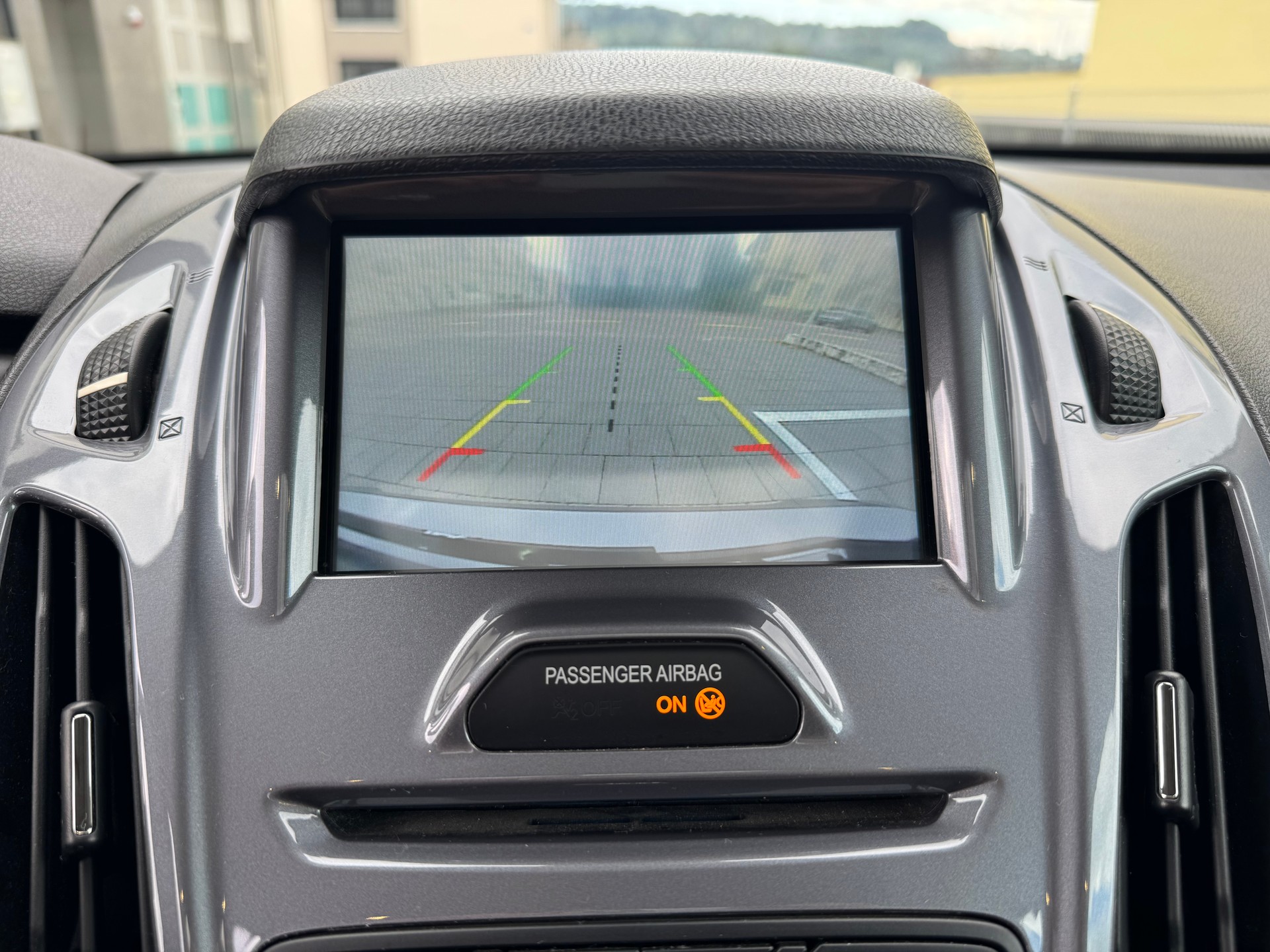 FORD Grand Tourneo Connect 1.5 TDCi Titanium Powershift-image-15