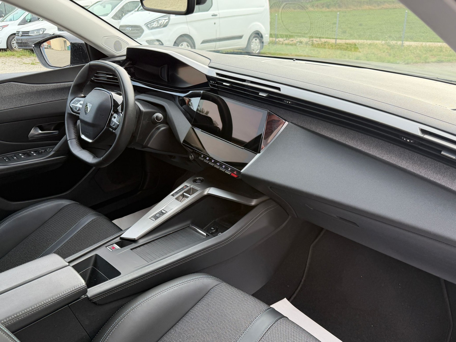 PEUGEOT 308 SW 1.5 BlueHDI Allure Pack EAT8-image-9