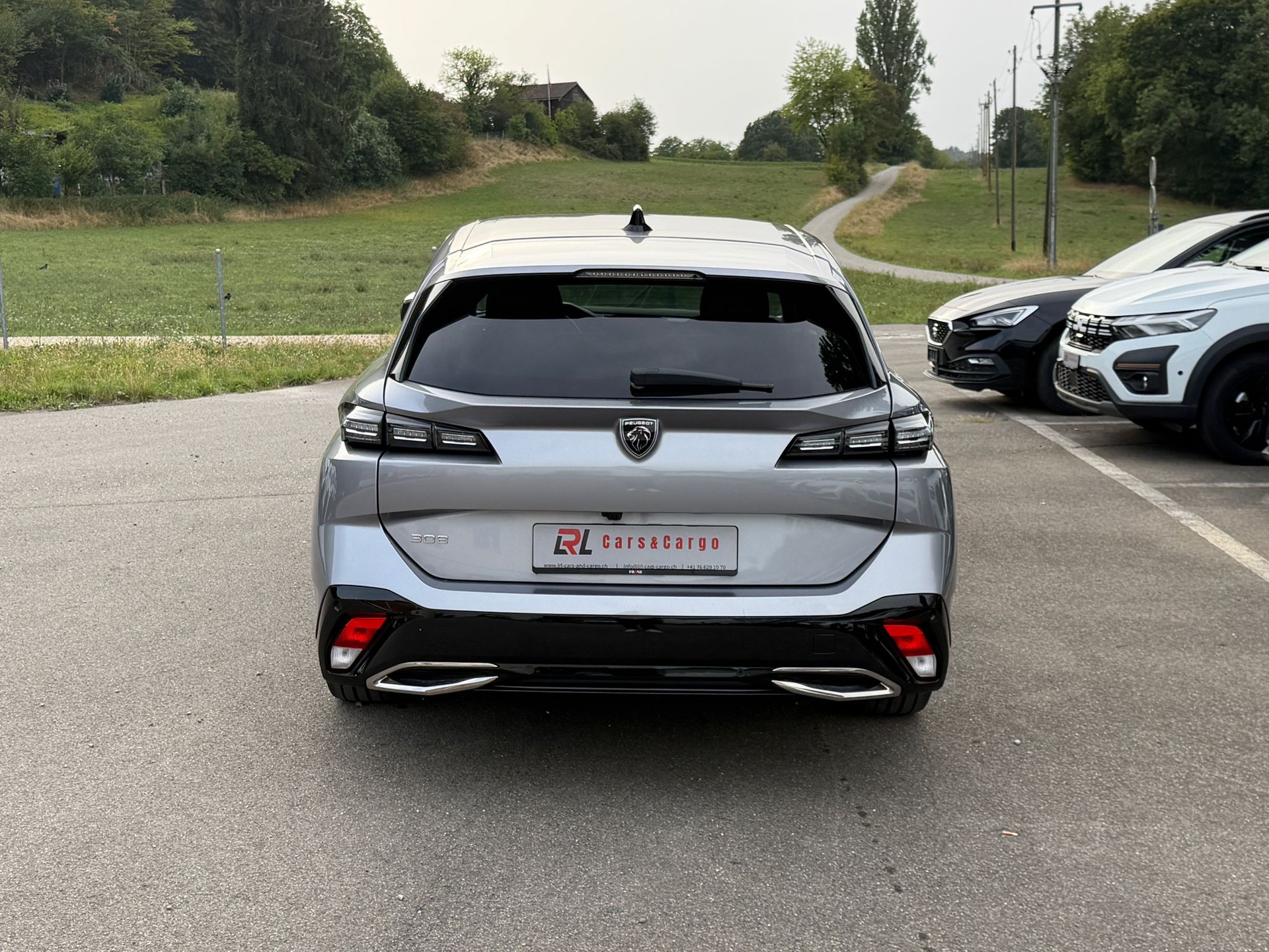 PEUGEOT 308 SW 1.5 BlueHDI Allure Pack EAT8-image-5