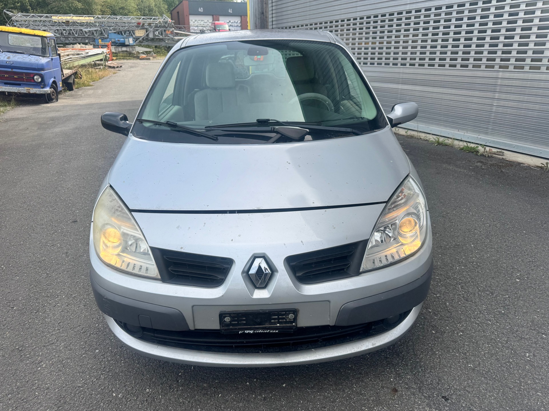 RENAULT Scénic 2.0 16V Dynamique-image-1