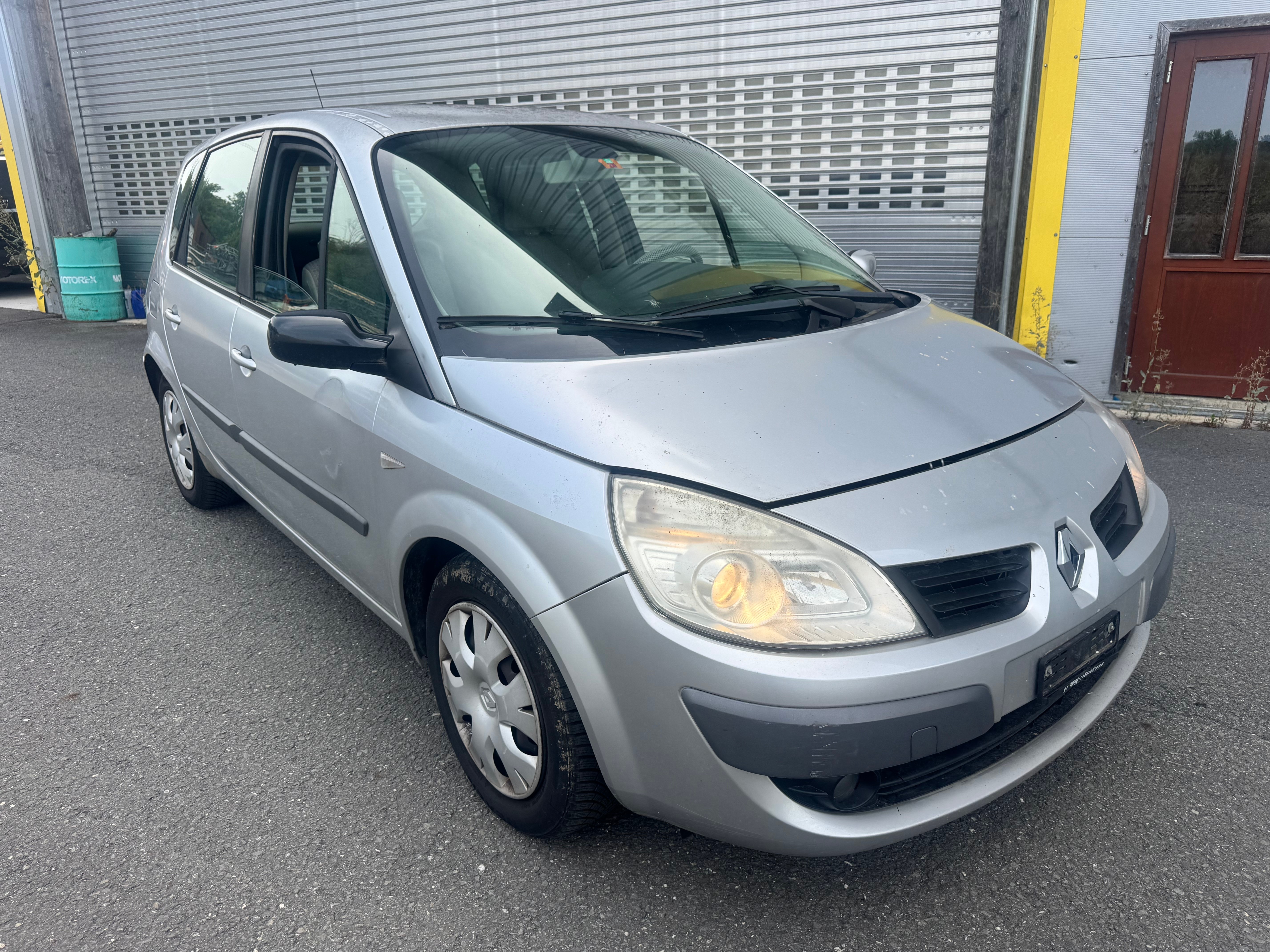 Car photo