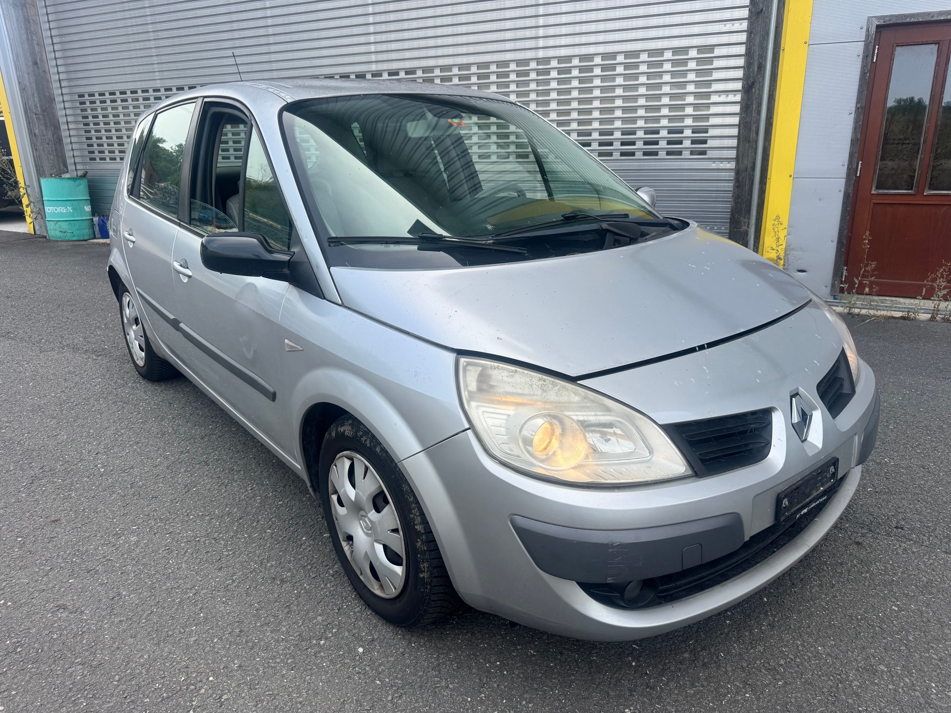 RENAULT Scénic 2.0 16V Dynamique
