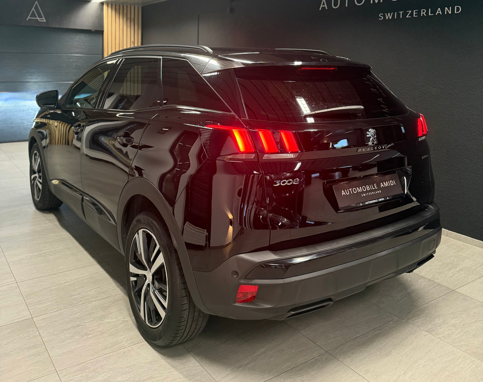 PEUGEOT 3008 1.6 THP GT Line EAT-showroom-element-2