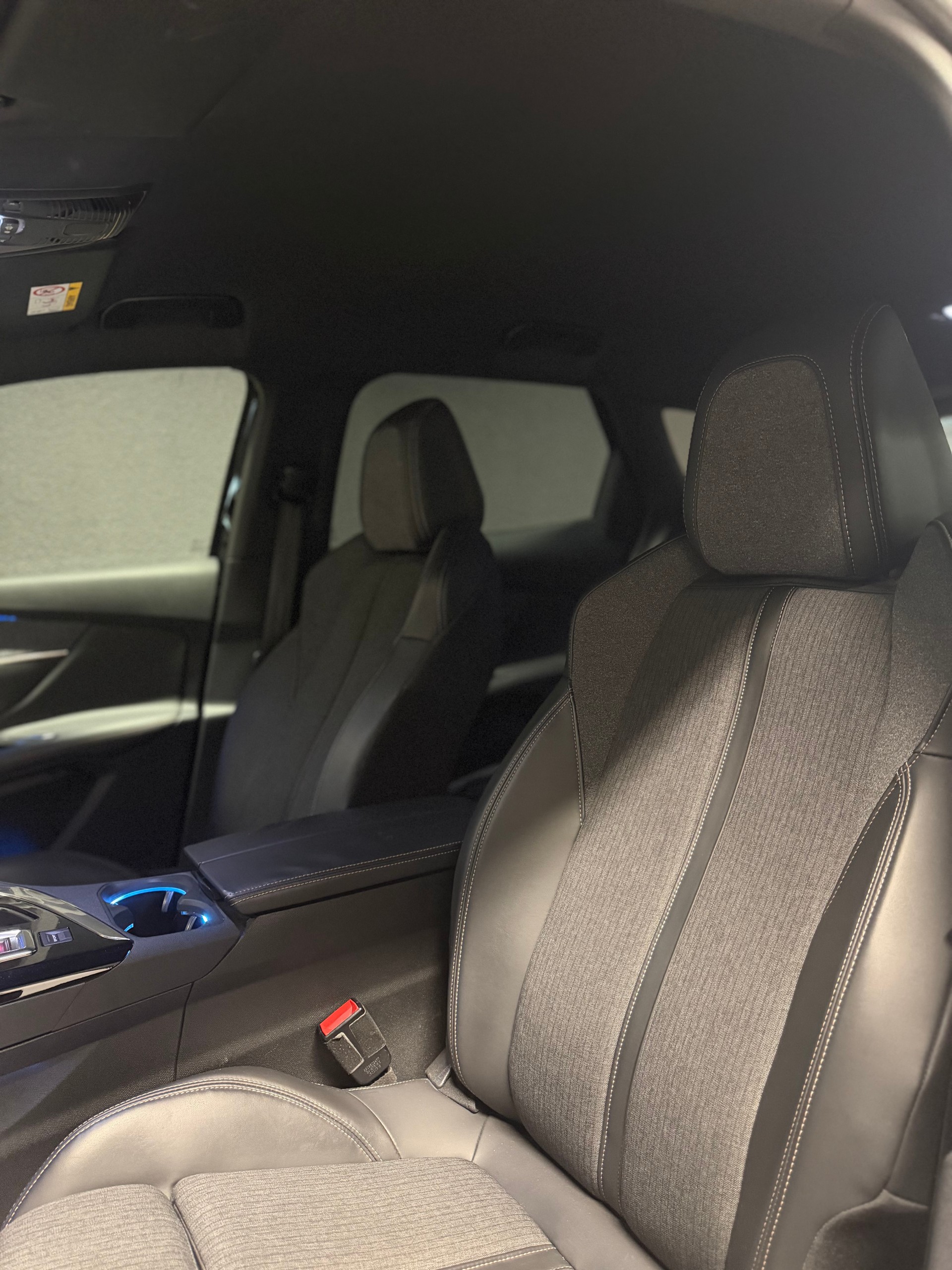 PEUGEOT 3008 1.6 THP GT Line EAT-image-12