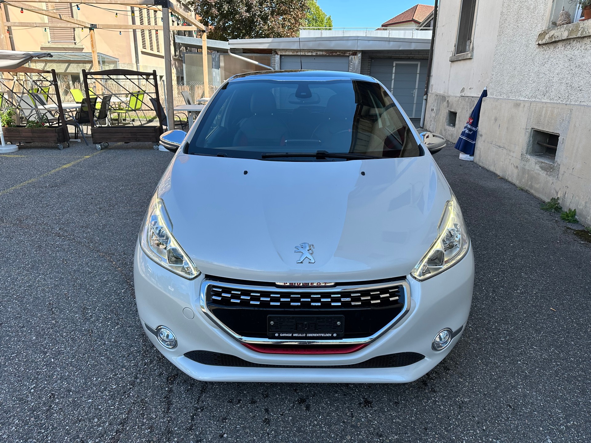 PEUGEOT 208 1.6 Turbo GTi-image-2