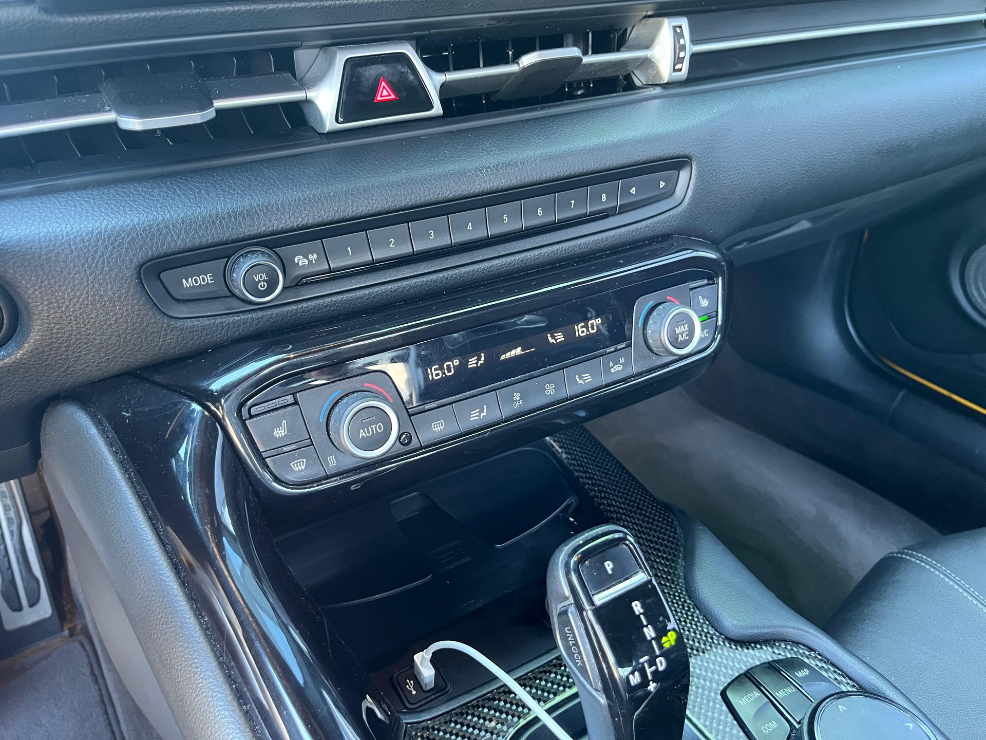 TOYOTA Supra GR 3.0i Turbo Premium Automat 8-image-19