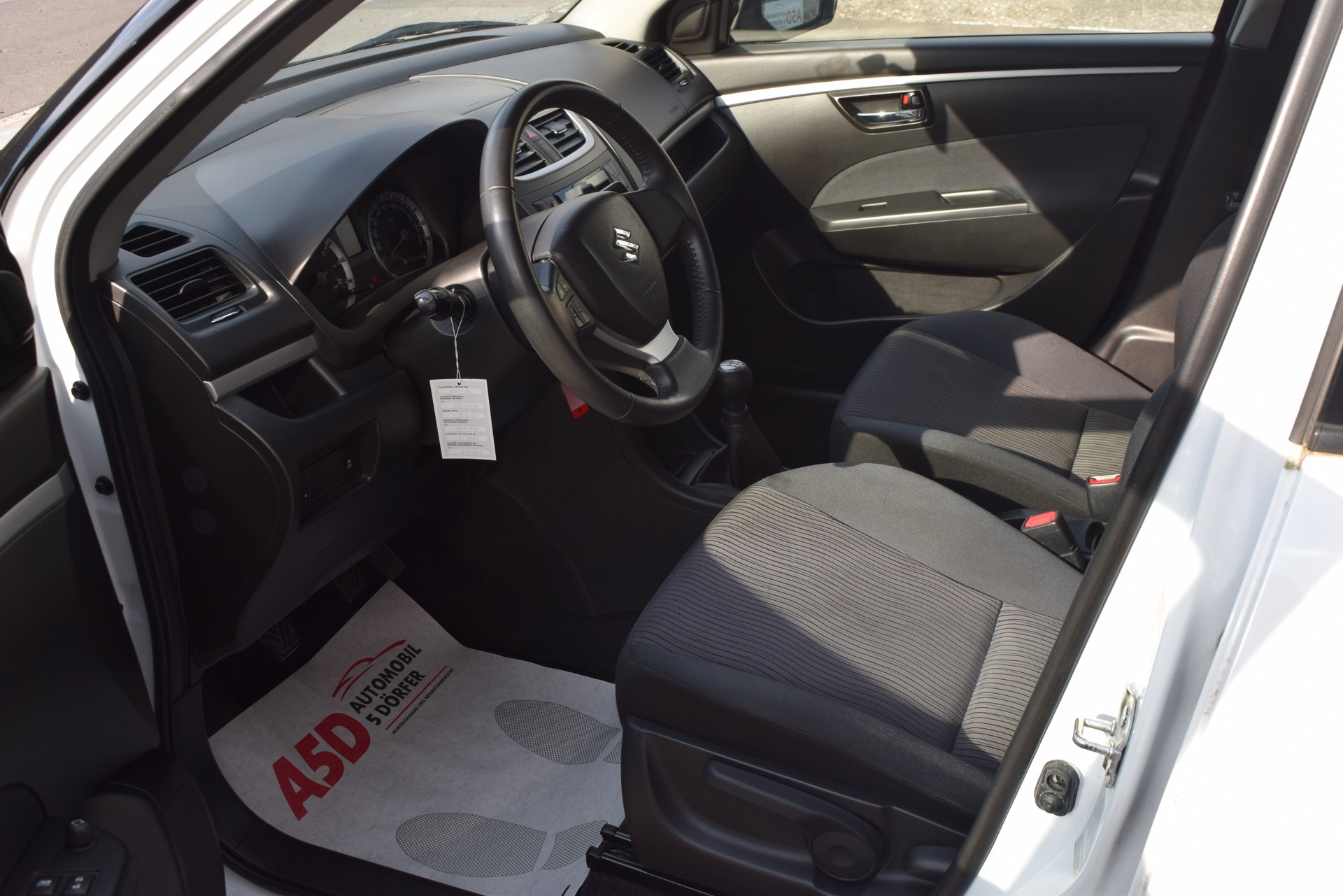 SUZUKI Swift 1.2i 16V GL 4x4-image-14