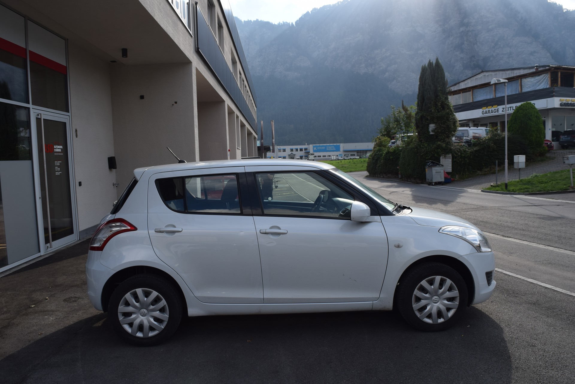 SUZUKI Swift 1.2i 16V GL 4x4-image-8