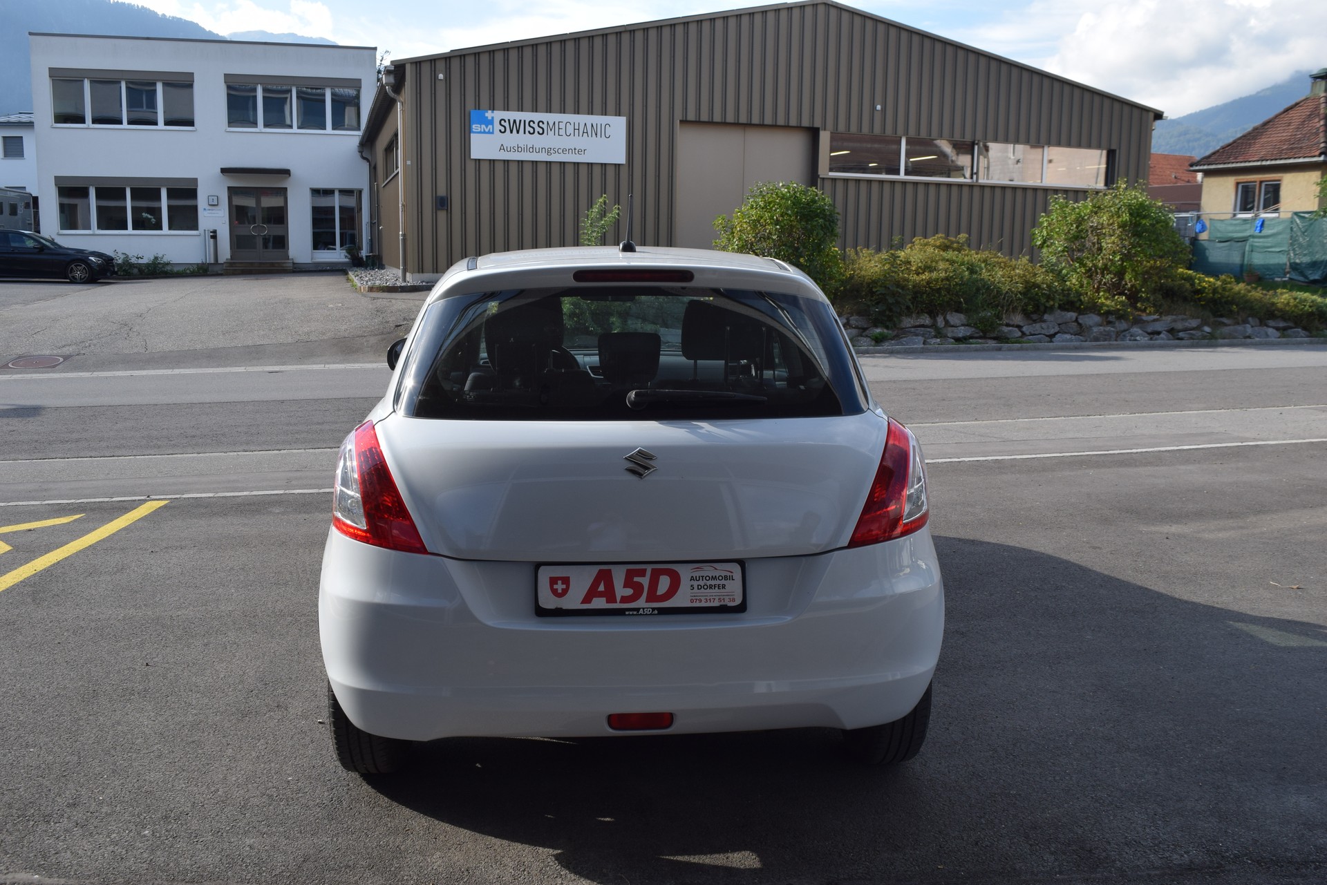 SUZUKI Swift 1.2i 16V GL 4x4-image-5