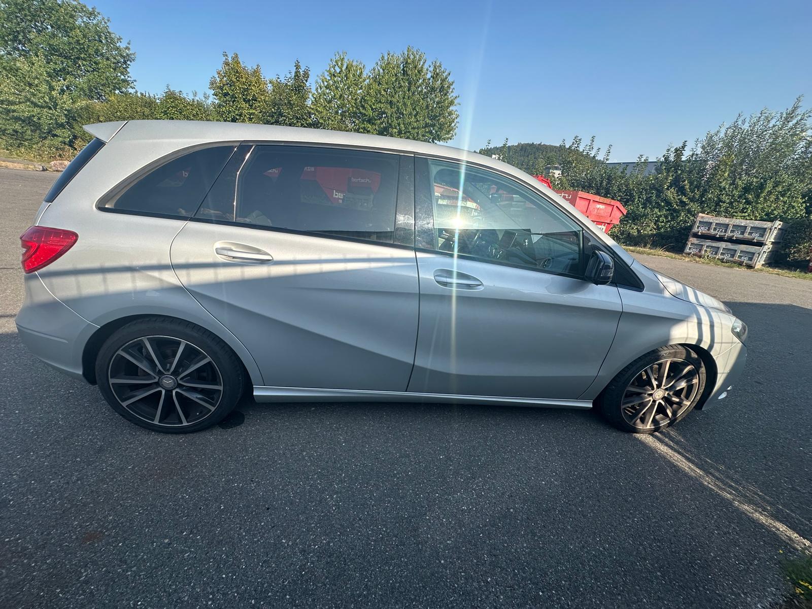 MERCEDES-BENZ B 200 CDI 7G-DCT-image-4