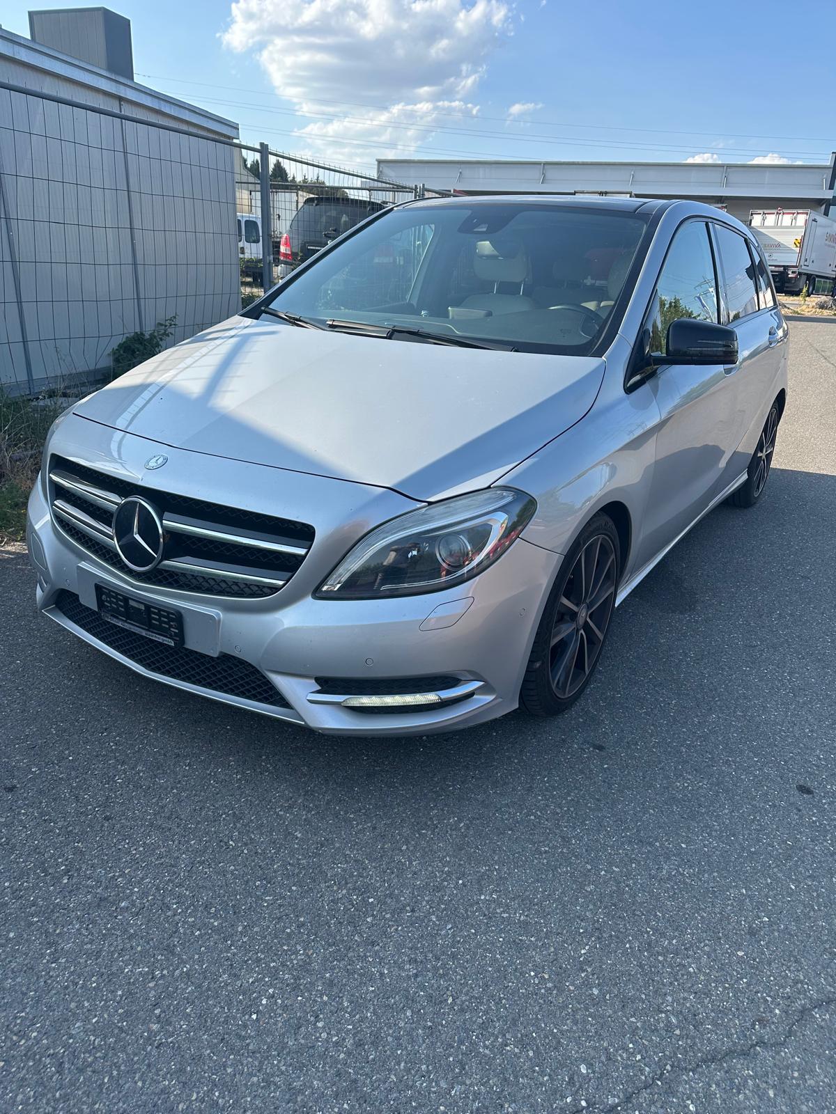 MERCEDES-BENZ B 200 CDI 7G-DCT-image-7