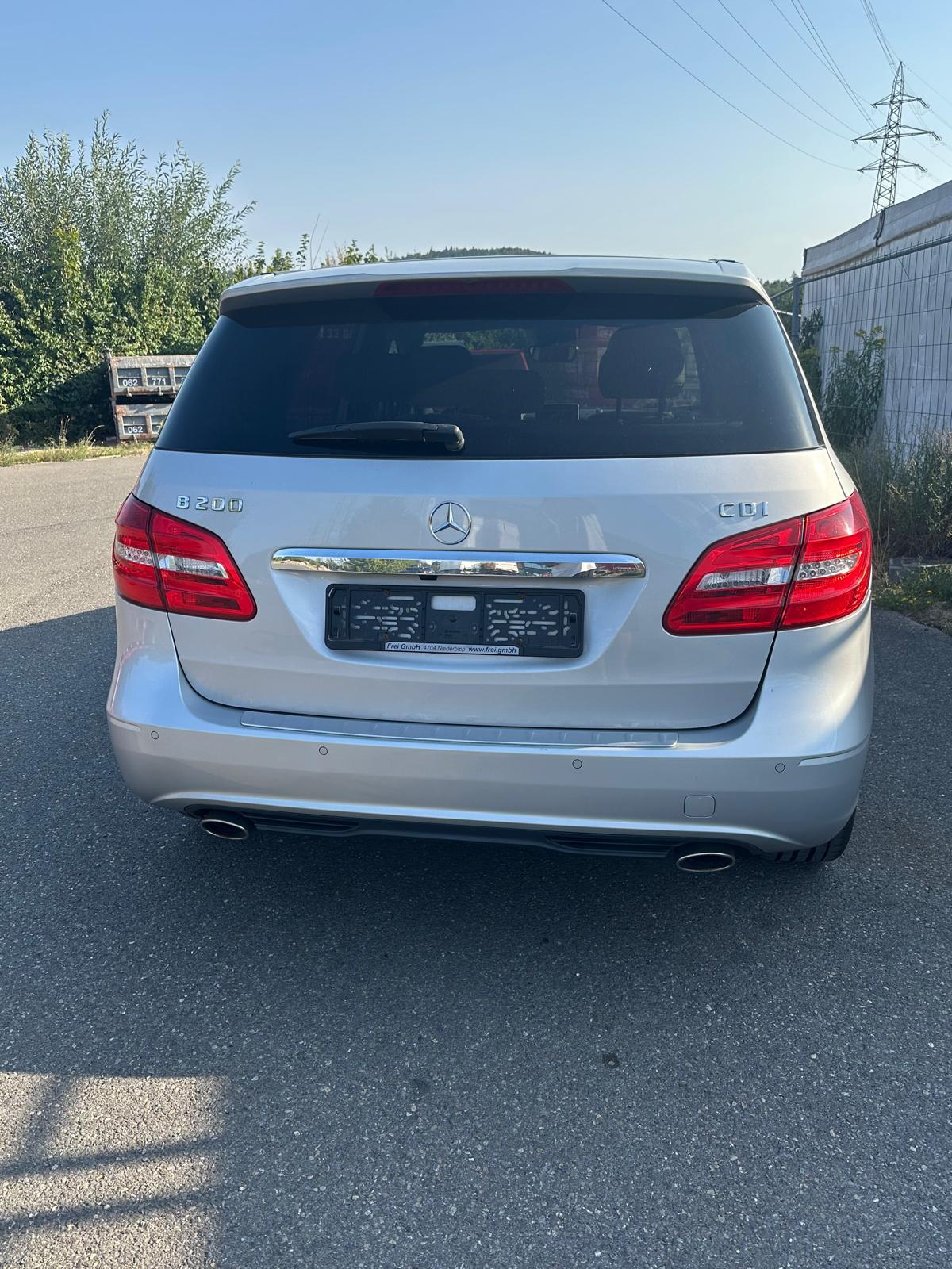 MERCEDES-BENZ B 200 CDI 7G-DCT-image-1