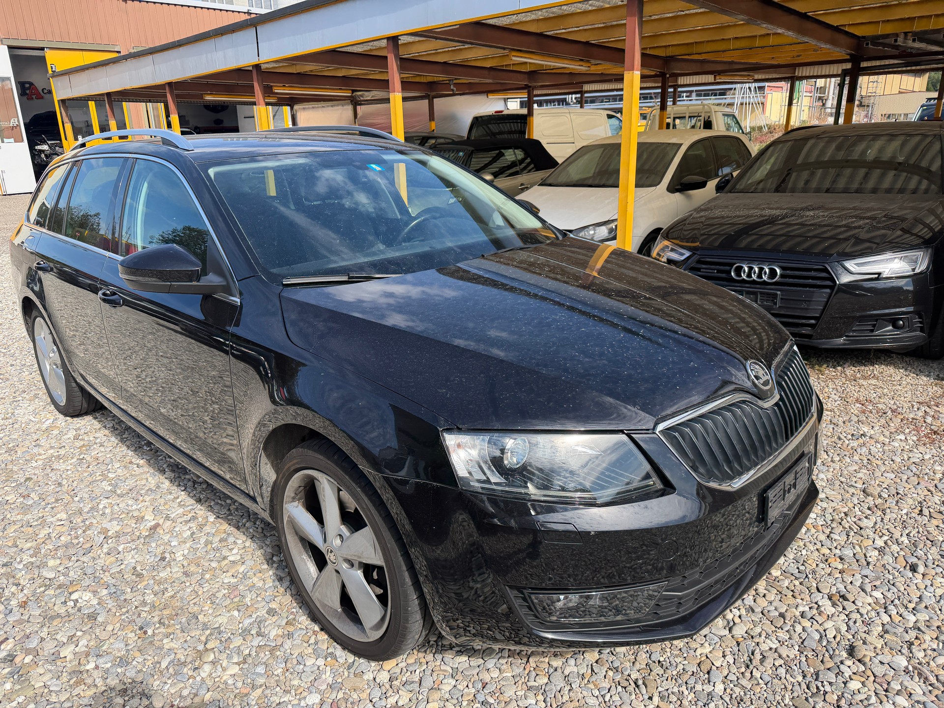 SKODA Octavia Combi 2.0 TDI Swiss Edition 4x4 DSG-image-1