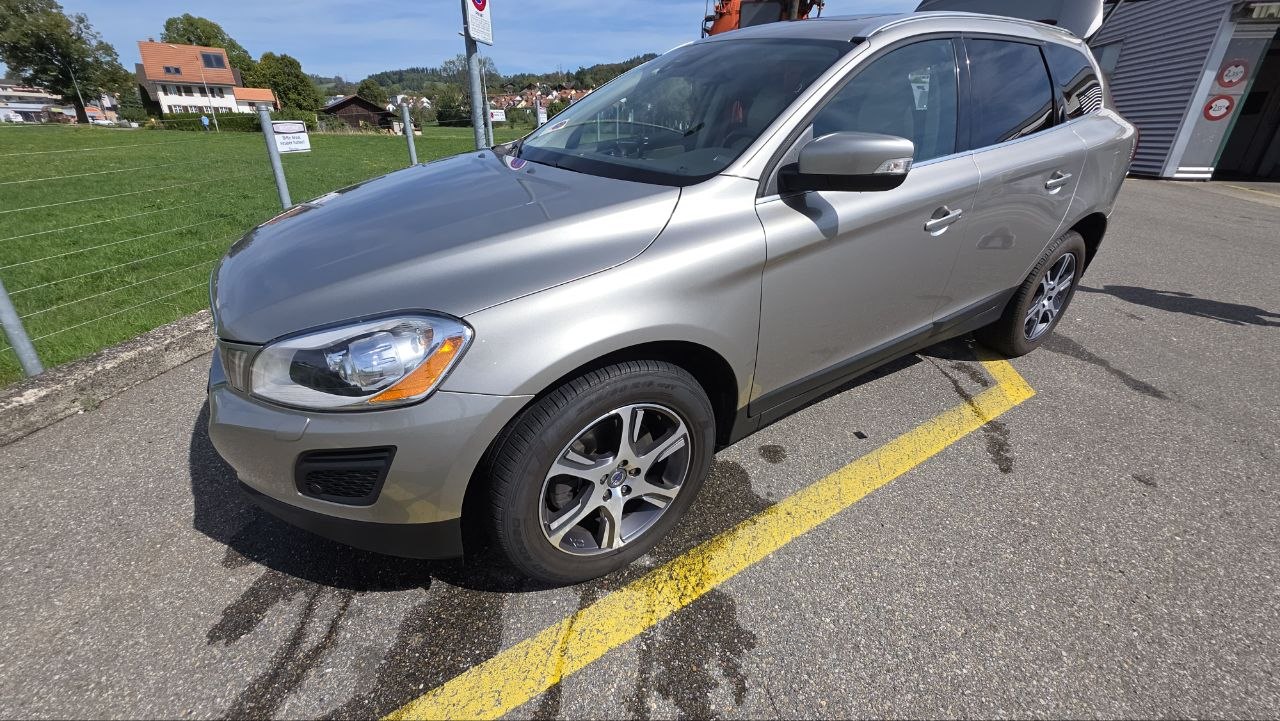 VOLVO Summum-image-1