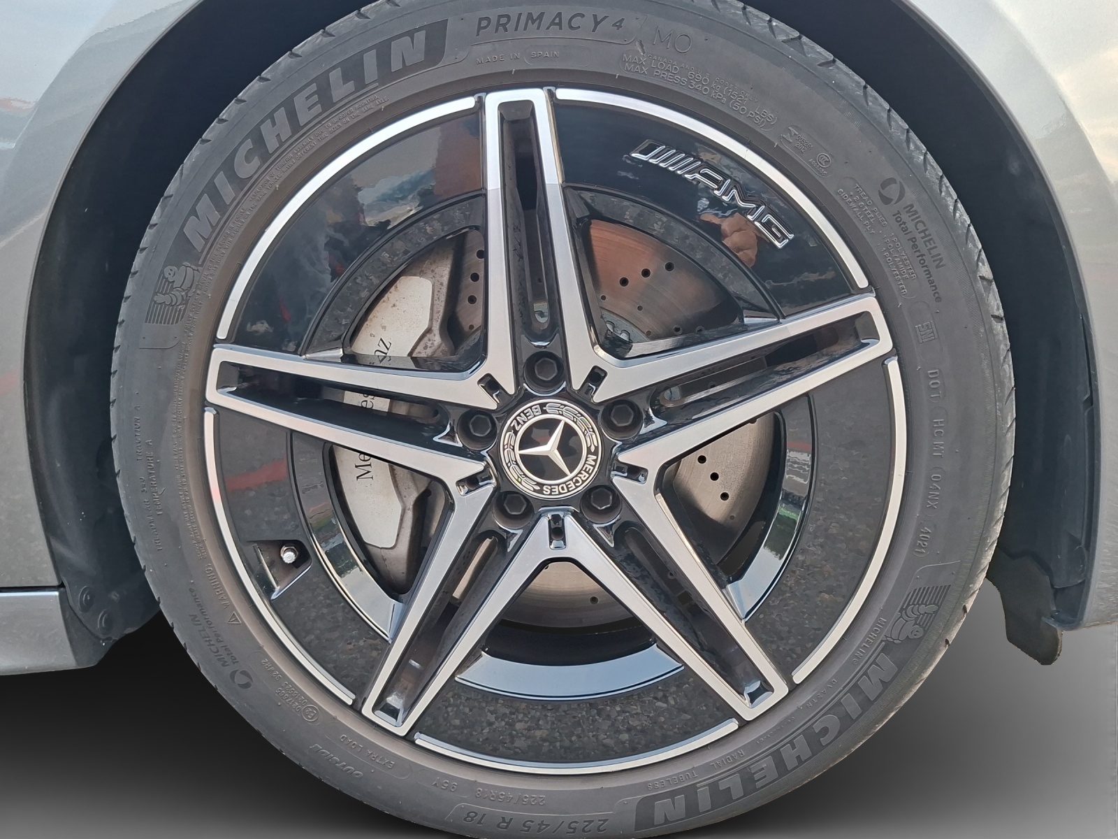 MERCEDES-BENZ C 220 d T 4Matic AMG Line-image-13