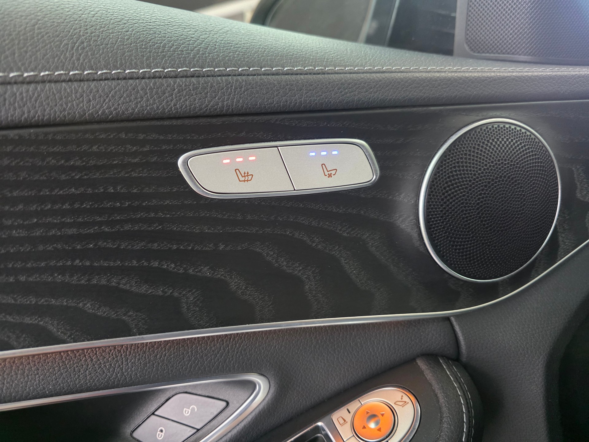 MERCEDES-BENZ C 350 e Avantgarde 7G-Tronic-image-15