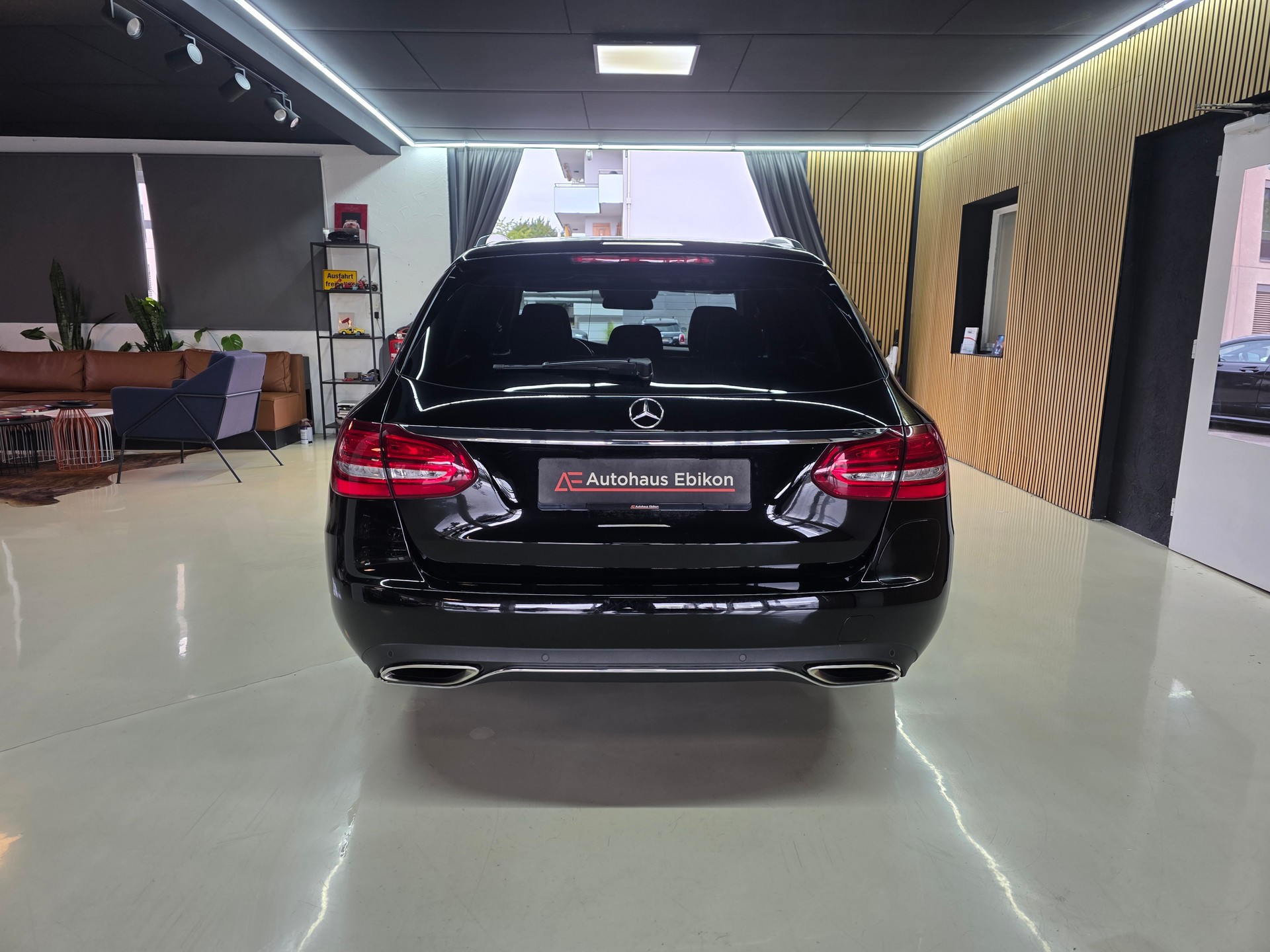 MERCEDES-BENZ C 350 e Avantgarde 7G-Tronic-image-5