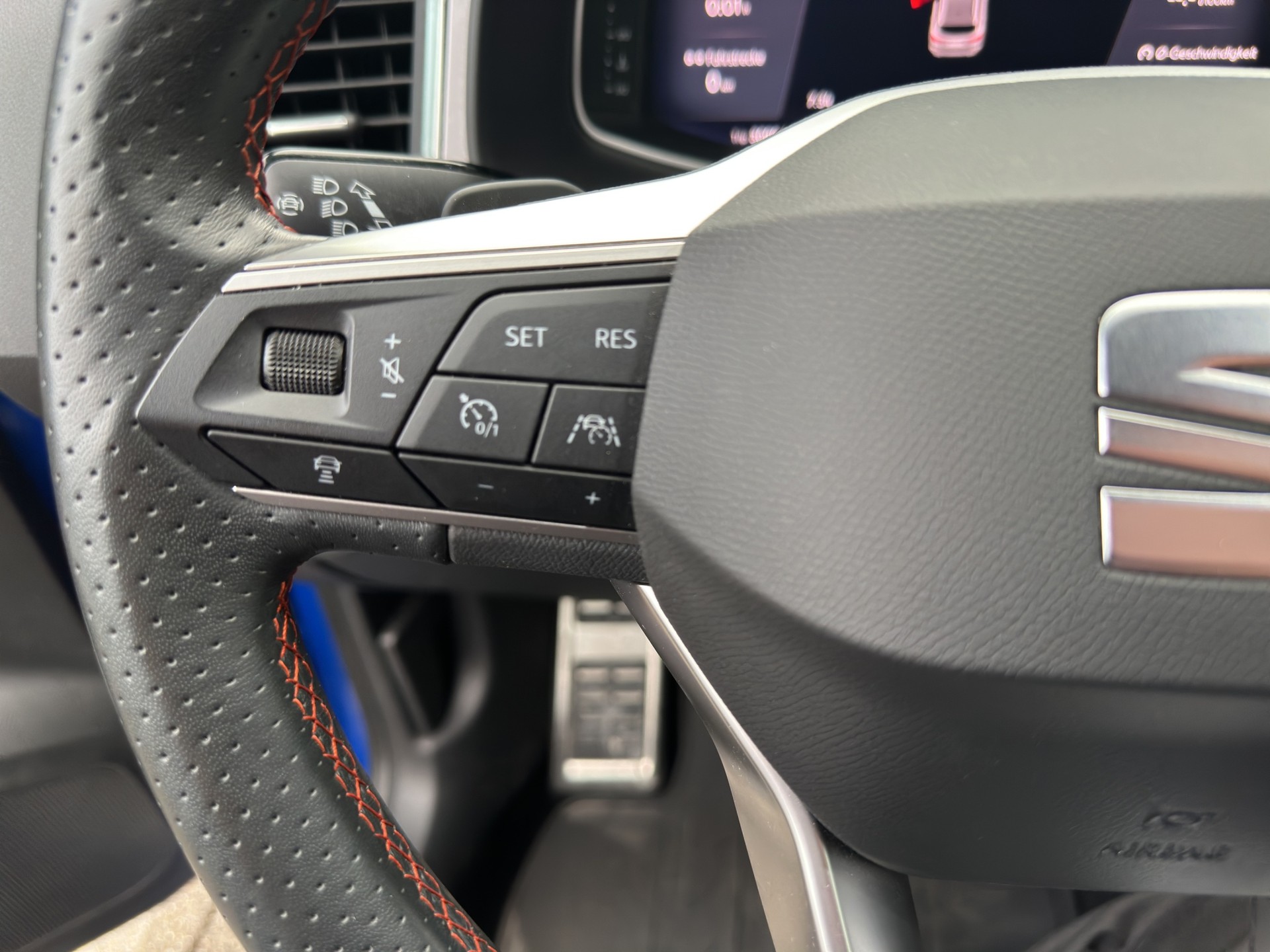 SEAT Ateca 2.0 TSI Hola FR 4Drive DSG-image-23
