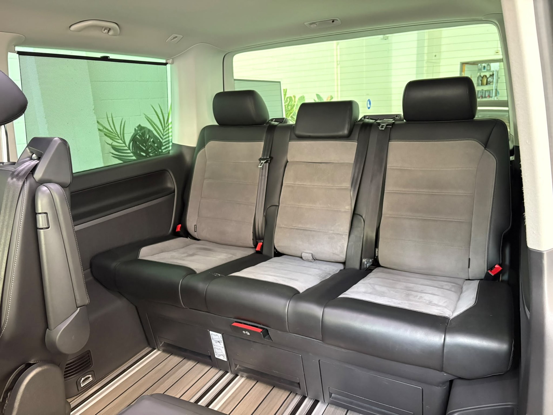 VW T6.1 Multivan 2.0 Bi-TDI Highline Liberty 4Mot. DSG-image-15