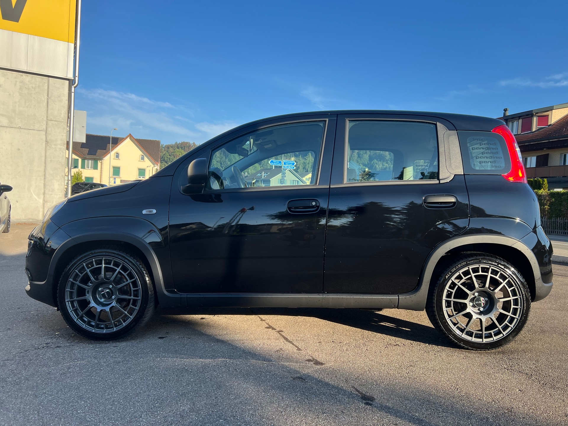 FIAT Panda 1.0 MHEV Cross Spezial-image-17
