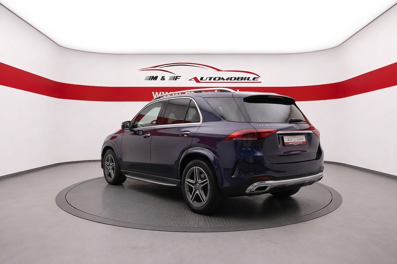 MERCEDES-BENZ GLC 300 e AMG Line 4m-showroom-element-3