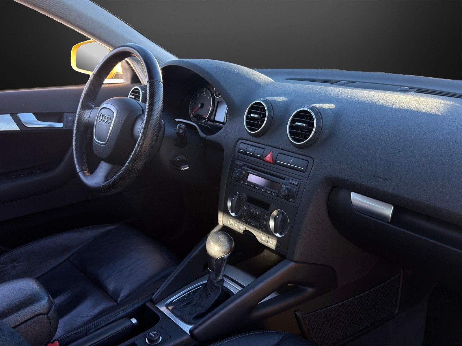 AUDI A3 Sportback 2.0 TDI DSG Ambiente mit 140 PS-image-9