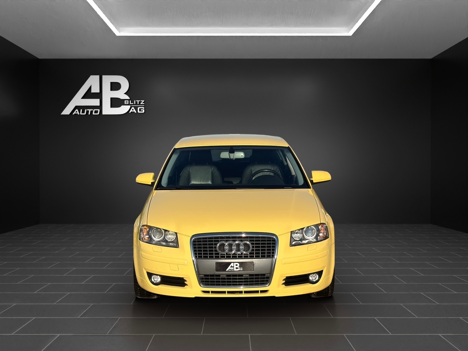 AUDI A3 Sportback 2.0 TDI DSG Ambiente mit 140 PS-image-0