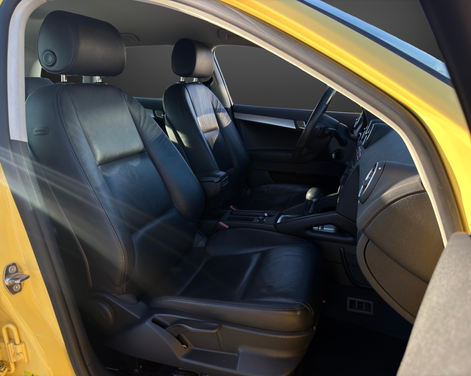 AUDI A3 Sportback 2.0 TDI DSG Ambiente mit 140 PS-image-8