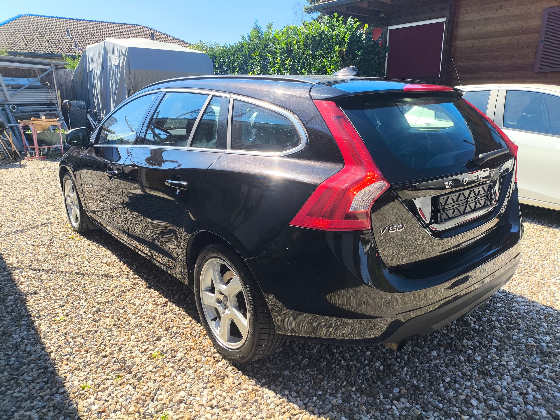 VOLVO V60 T4 Kinetic Powershift-image-5