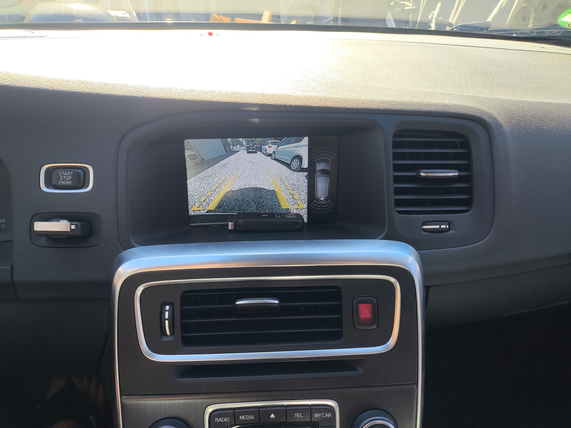 VOLVO V60 T4 Kinetic Powershift-image-9