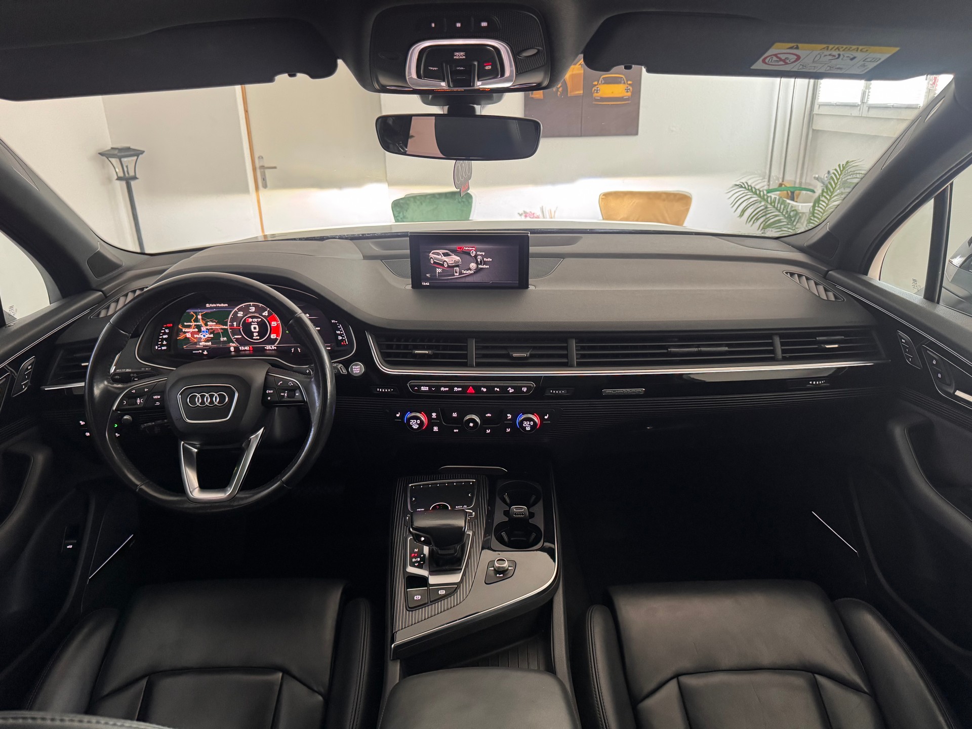 AUDI Q7 3.0 TDI quattro tiptronic S-line*CH-Fahrzeug*Frisch MFK*Panoramadach*AHK*7-Plätzer*-image-6