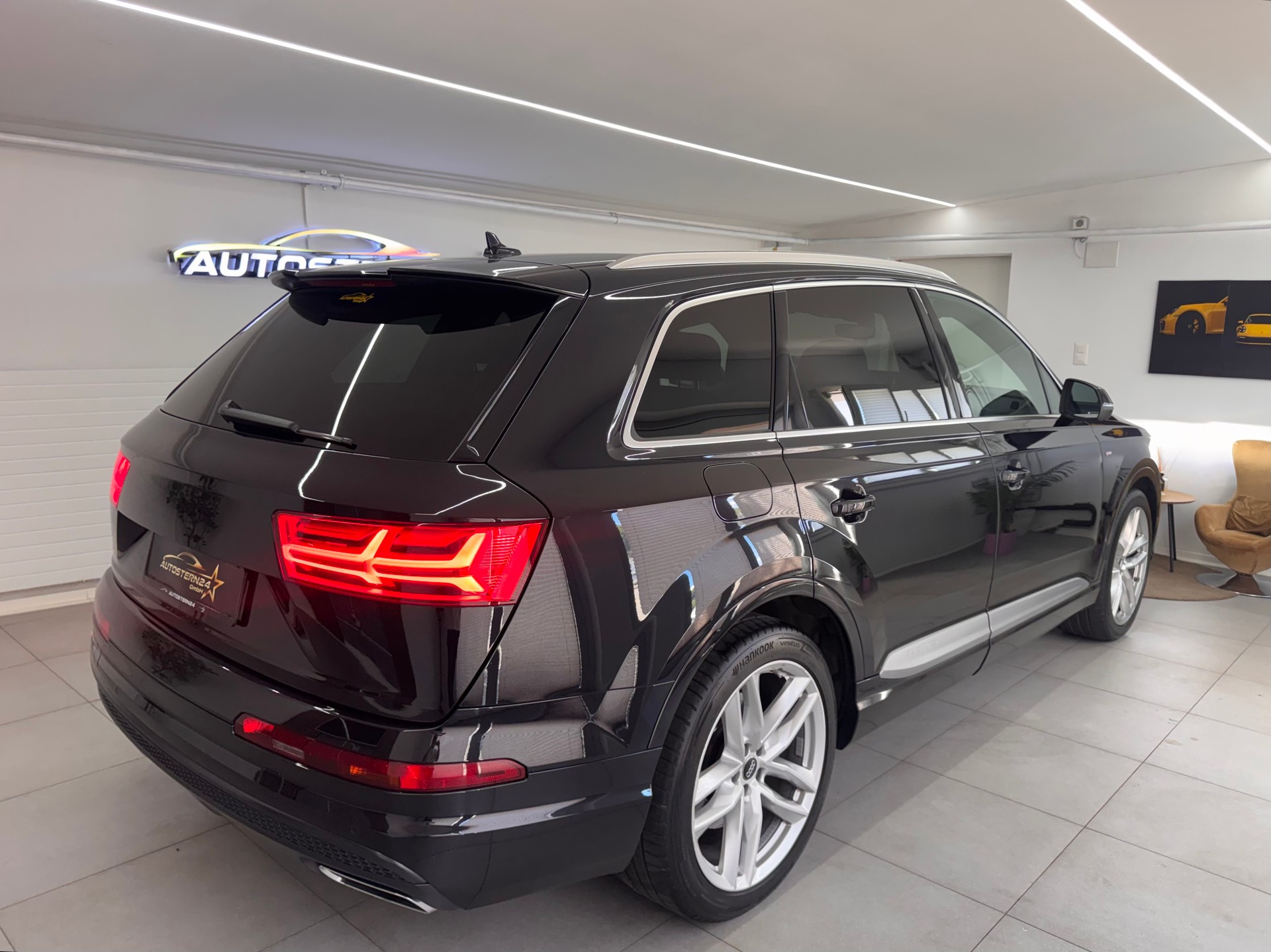 AUDI Q7 3.0 TDI quattro tiptronic S-line*CH-Fahrzeug*Frisch MFK*Panoramadach*AHK*7-Plätzer*-image-4