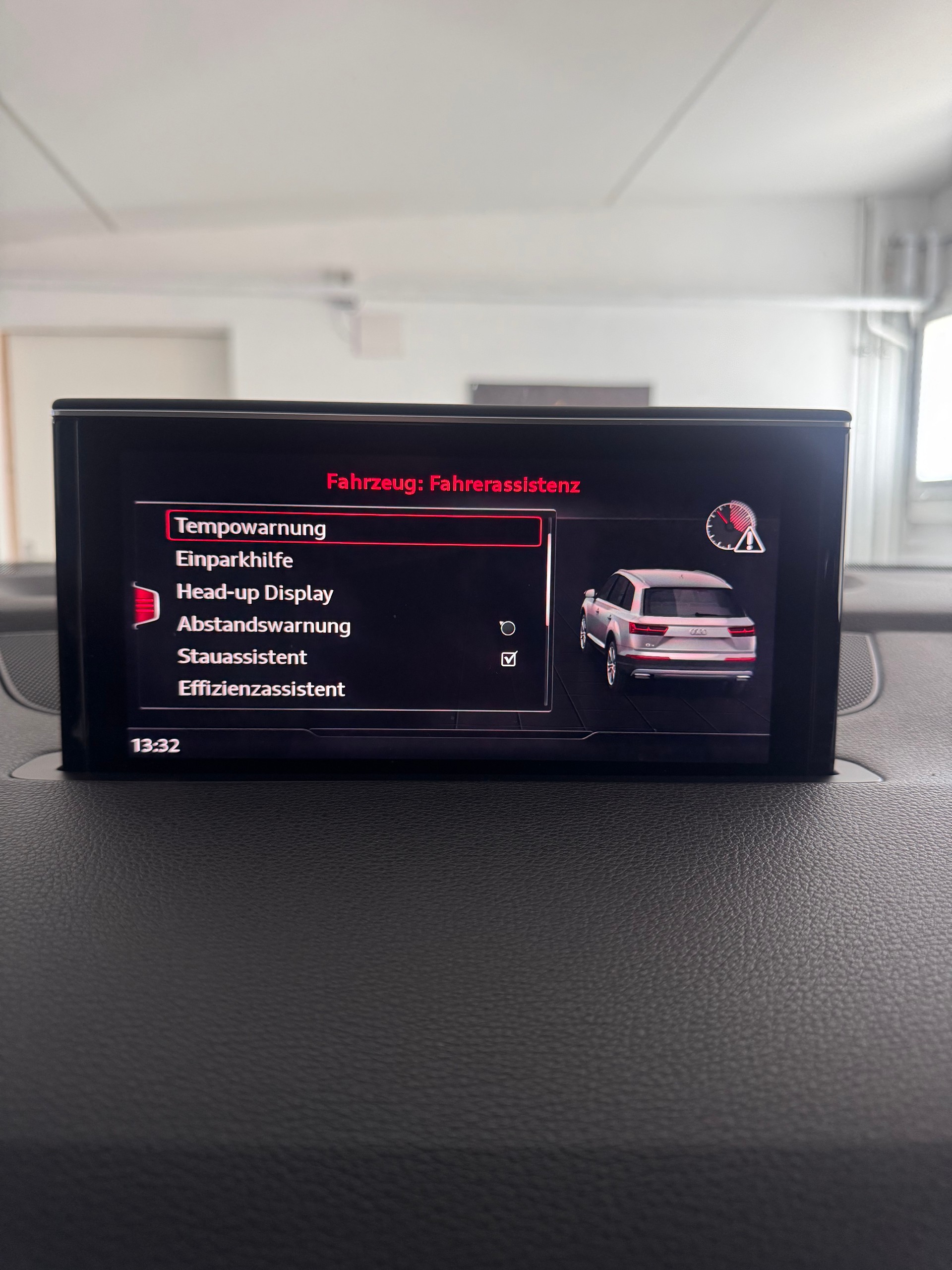 AUDI Q7 3.0 TDI quattro tiptronic S-line*CH-Fahrzeug*Frisch MFK*Panoramadach*AHK*7-Plätzer*-image-19