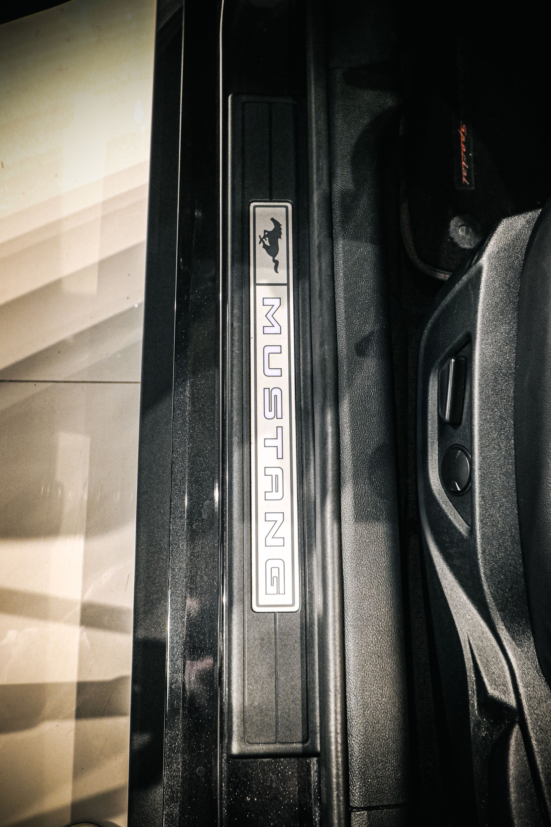 FORD Mustang Convertible 5.0 V8 GT Automat-image-21