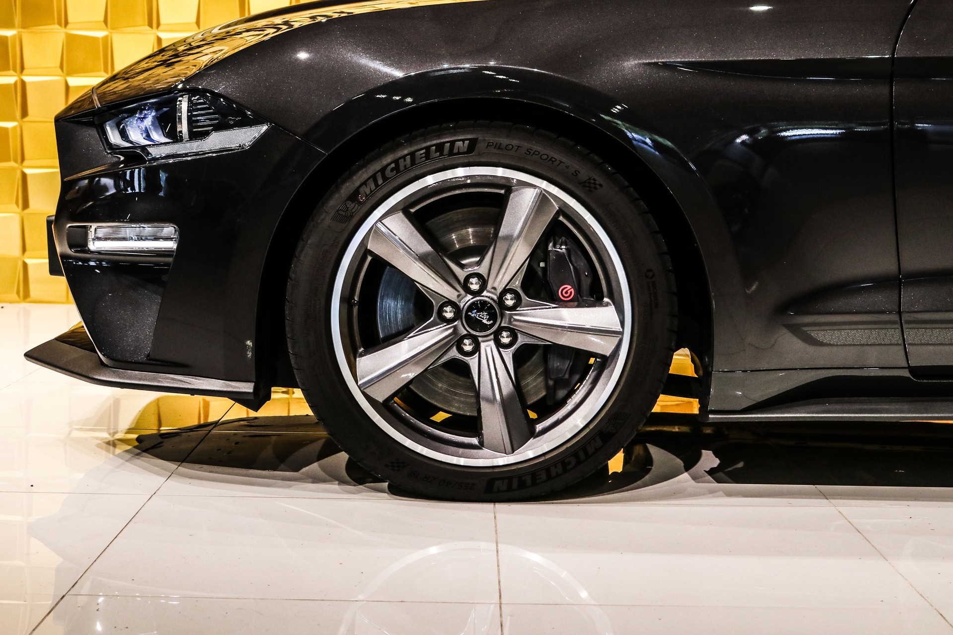 FORD Mustang Convertible 5.0 V8 GT Automat-image-8