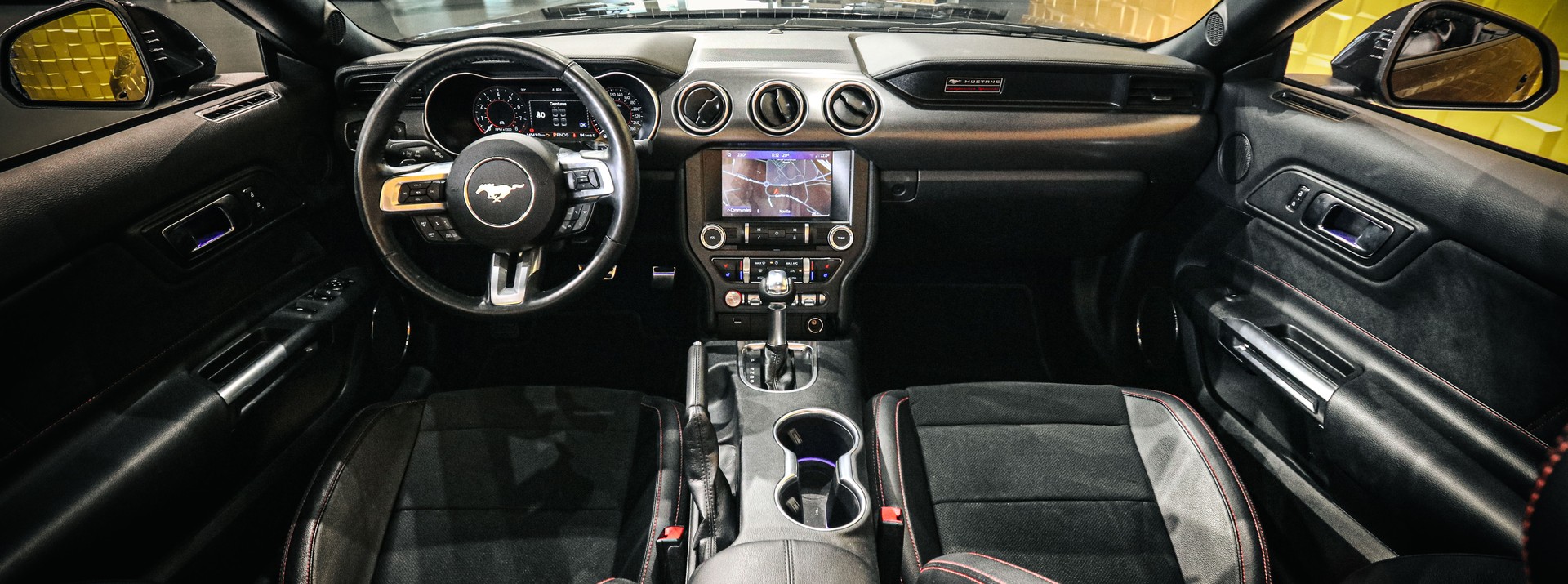 FORD Mustang Convertible 5.0 V8 GT Automat-image-12