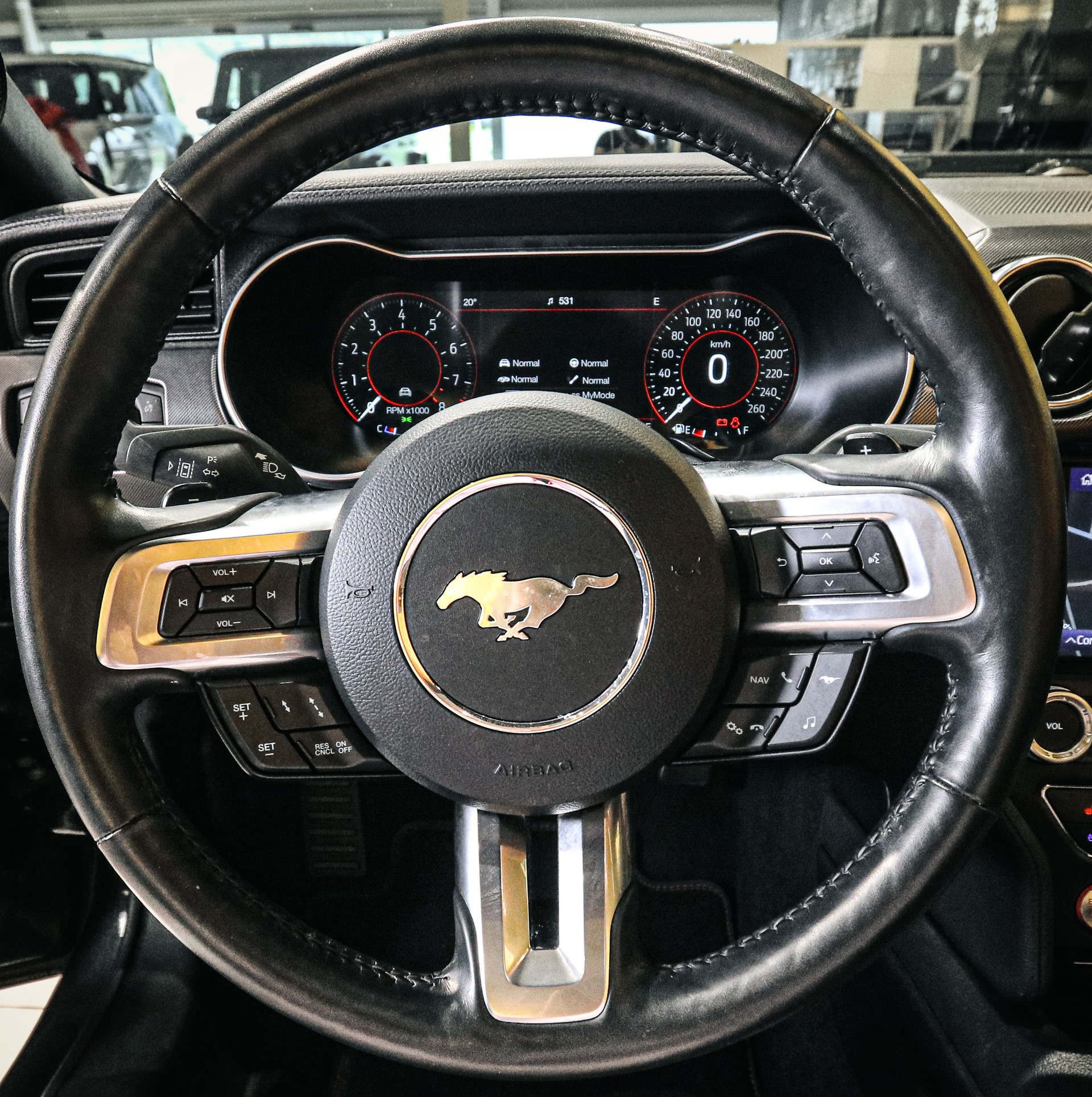 FORD Mustang Convertible 5.0 V8 GT Automat-image-13