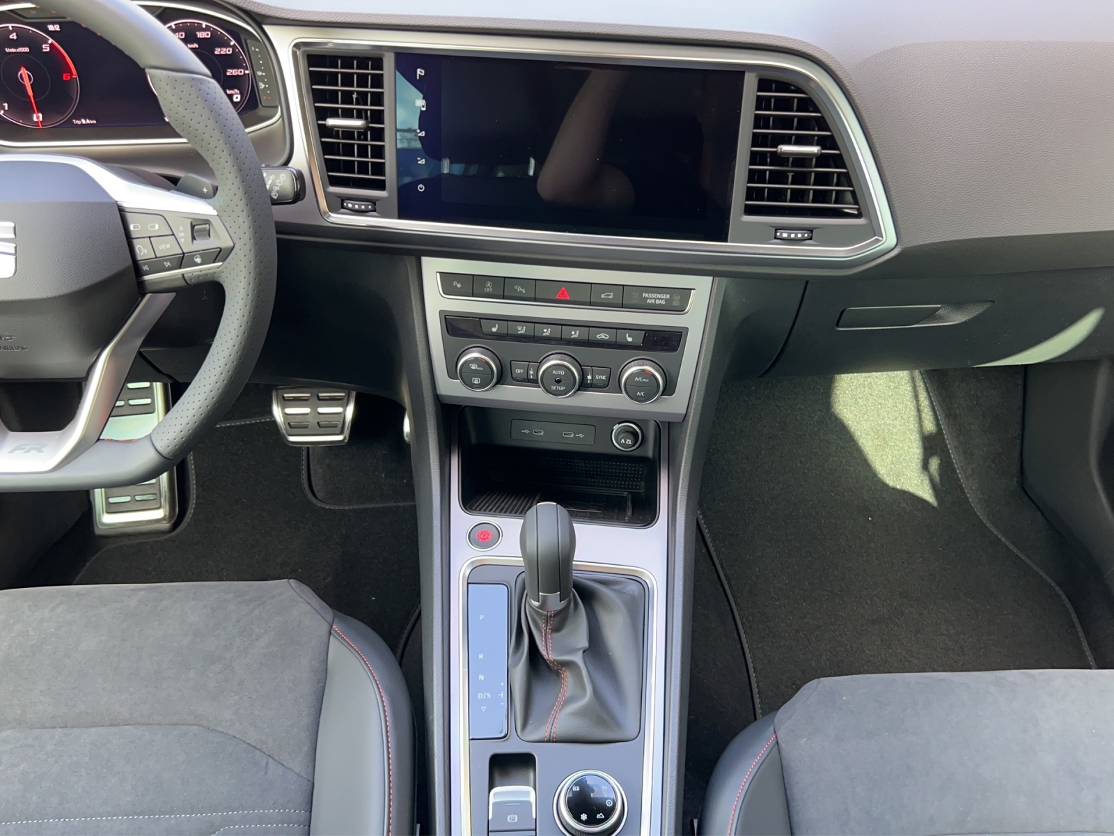 SEAT Ateca 2.0 TDI Move FR 4Drive DSG-image-8