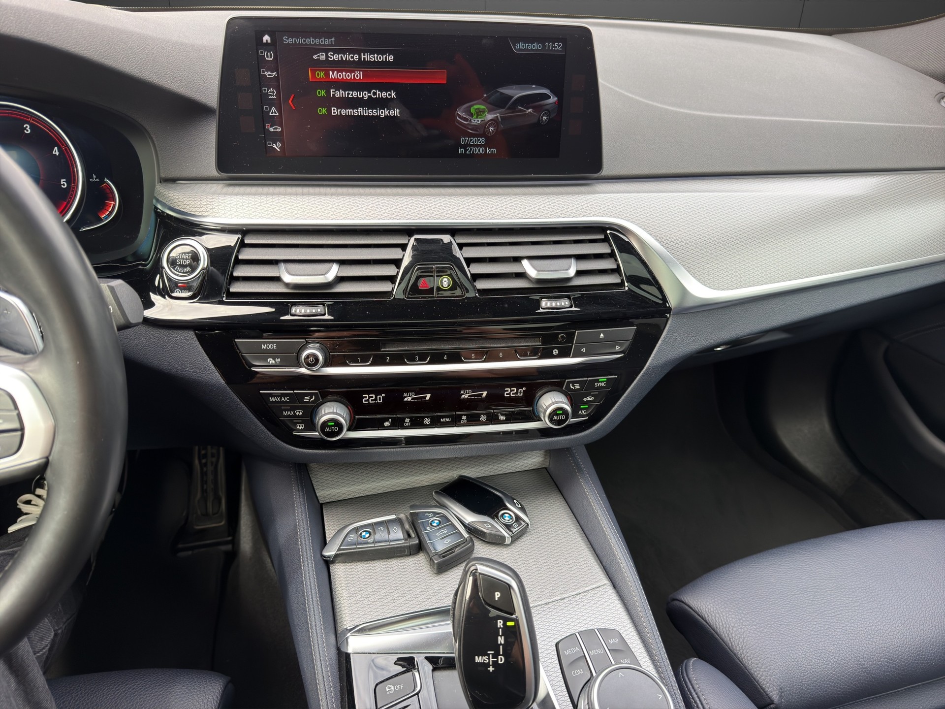 BMW 520d xDrive Touring M Sport Steptronic Pano/MFK/Garantie-image-21