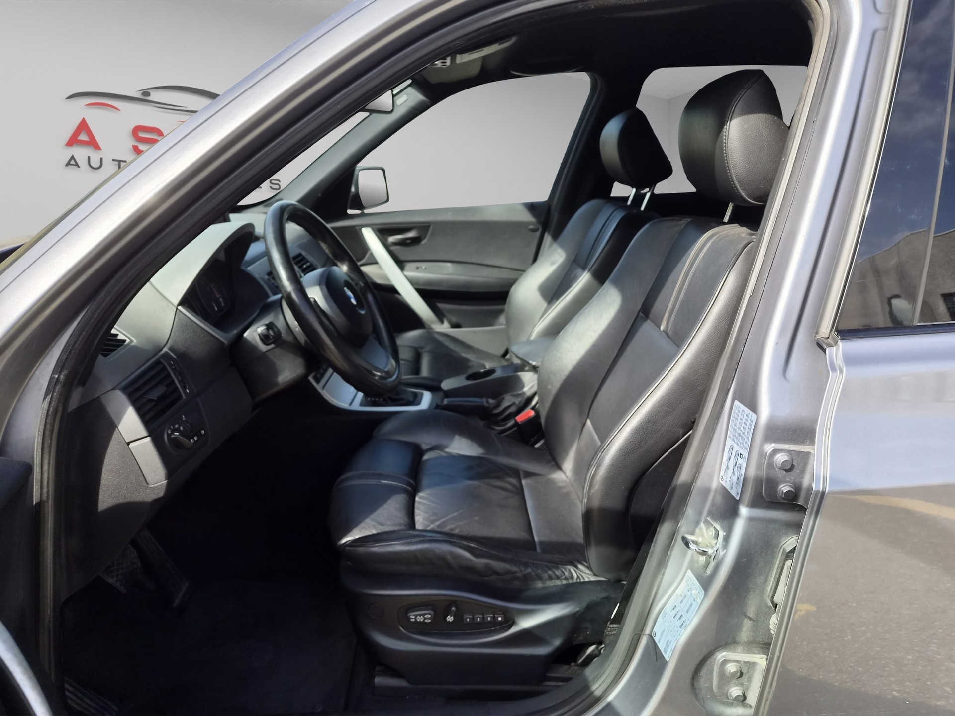 BMW X3 3.0i Steptronic-image-8
