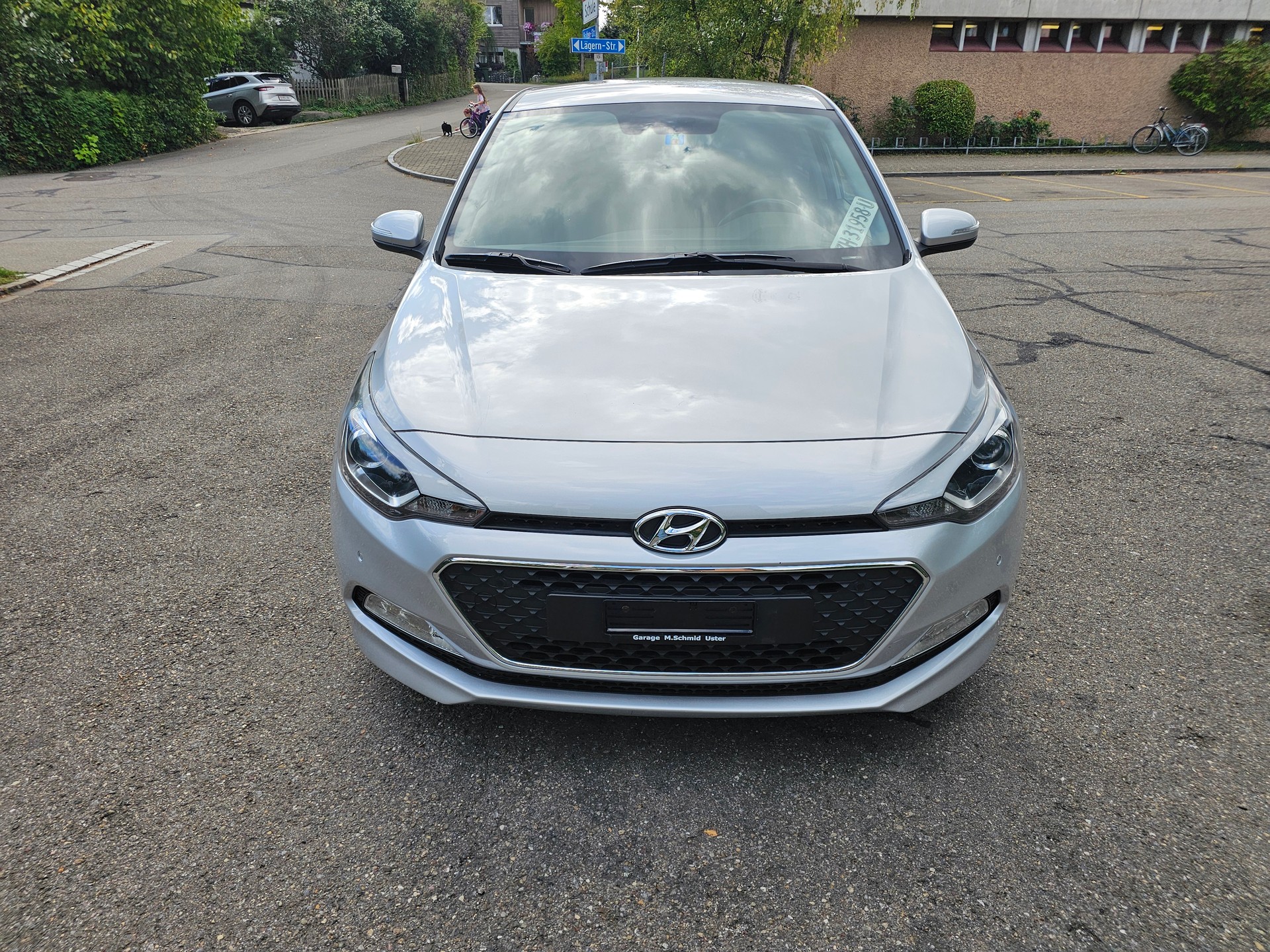 HYUNDAI i20 1.4 Plena Automatic-image-1