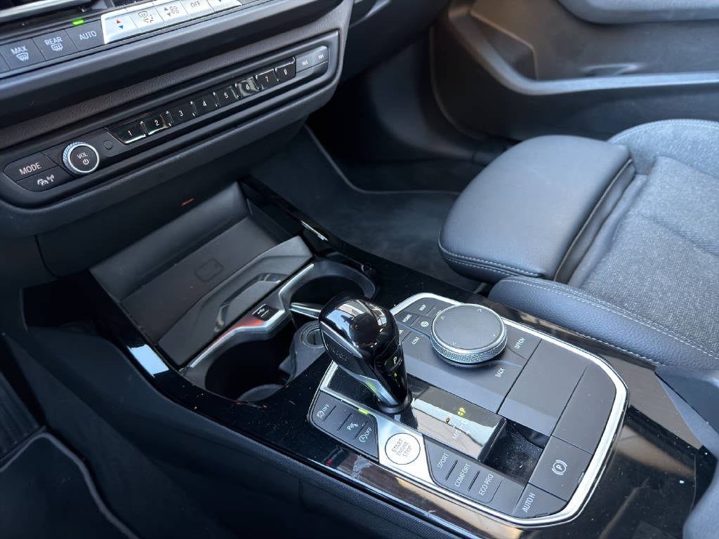 BMW 120d xDrive Sportline **CH Fahrzeug**-image-14