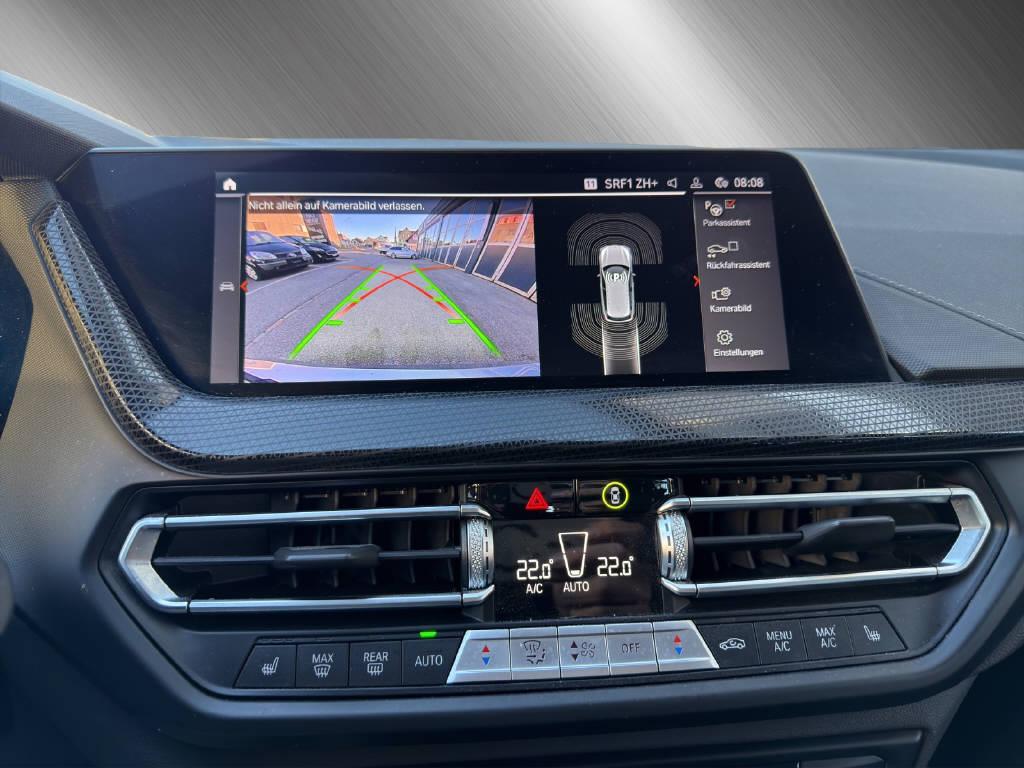 BMW 120d xDrive Sportline **CH Fahrzeug**-image-13