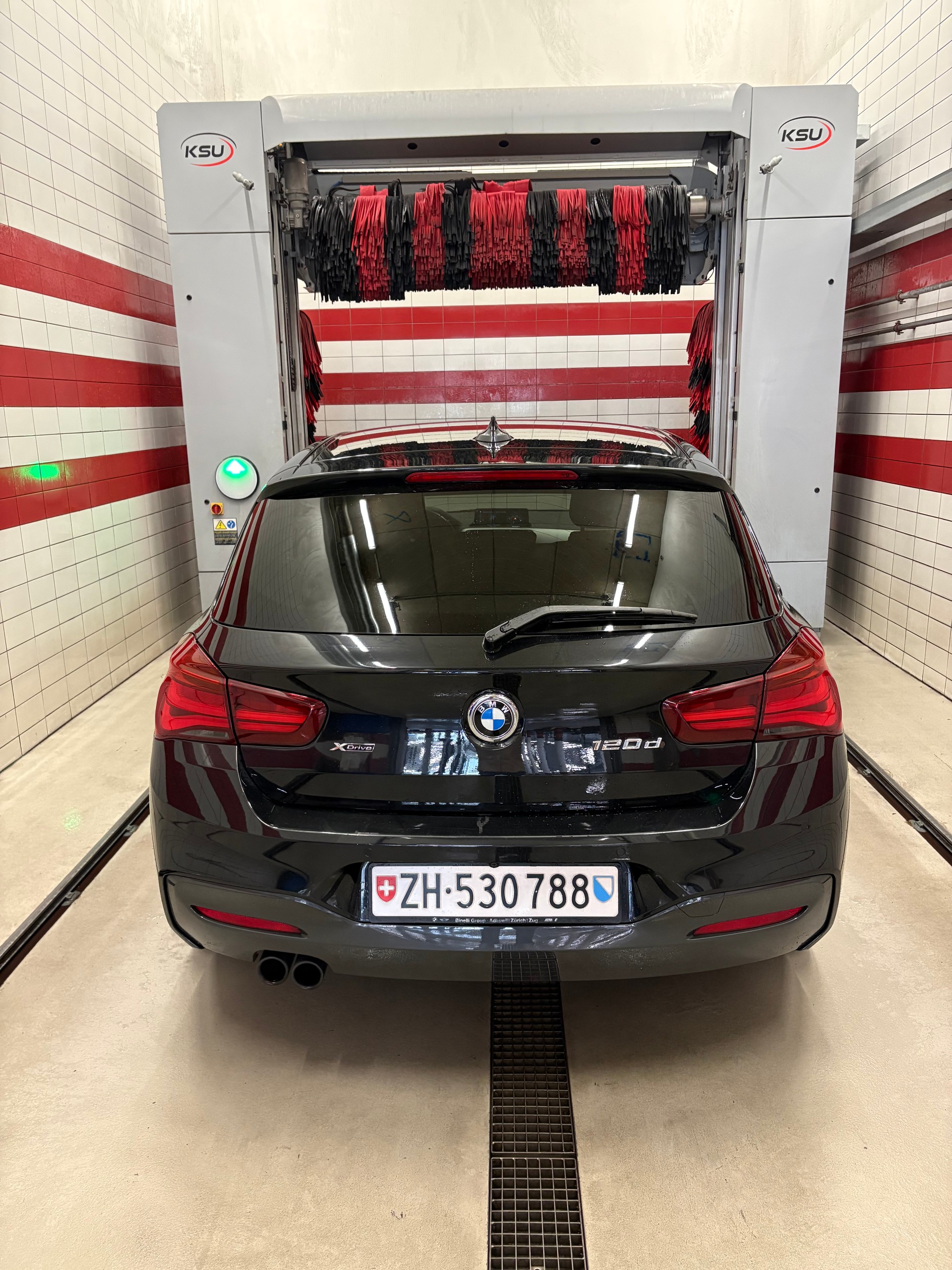 BMW 120d xDrive SAG-image-2