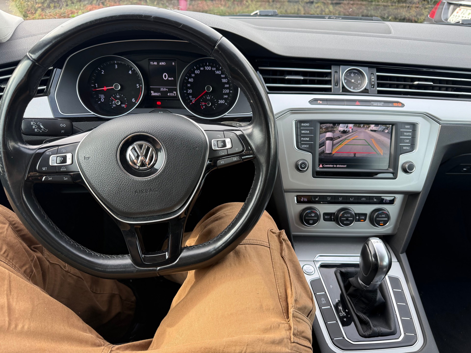 VW Passat Variant 2.0 TDI BMT Highline DSG-image-9