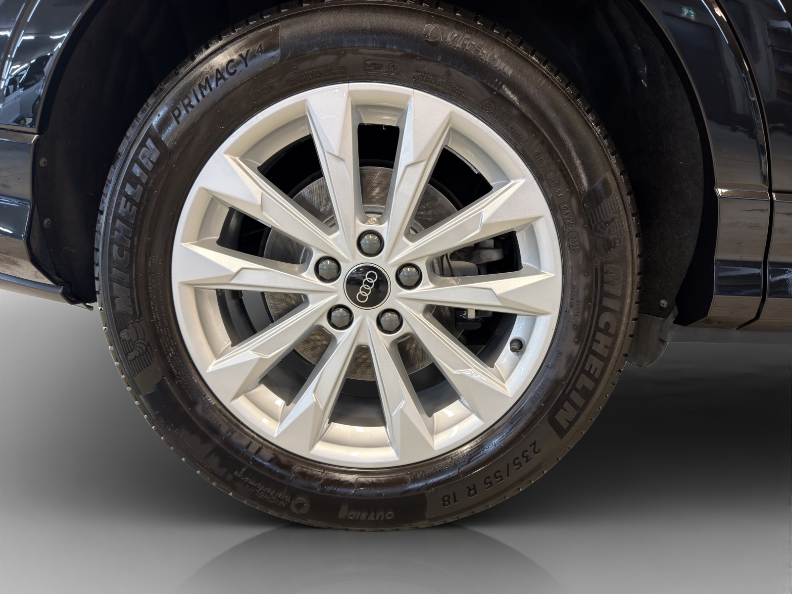 AUDI Q3 40 TFSI S line quattro S-tronic-image-14