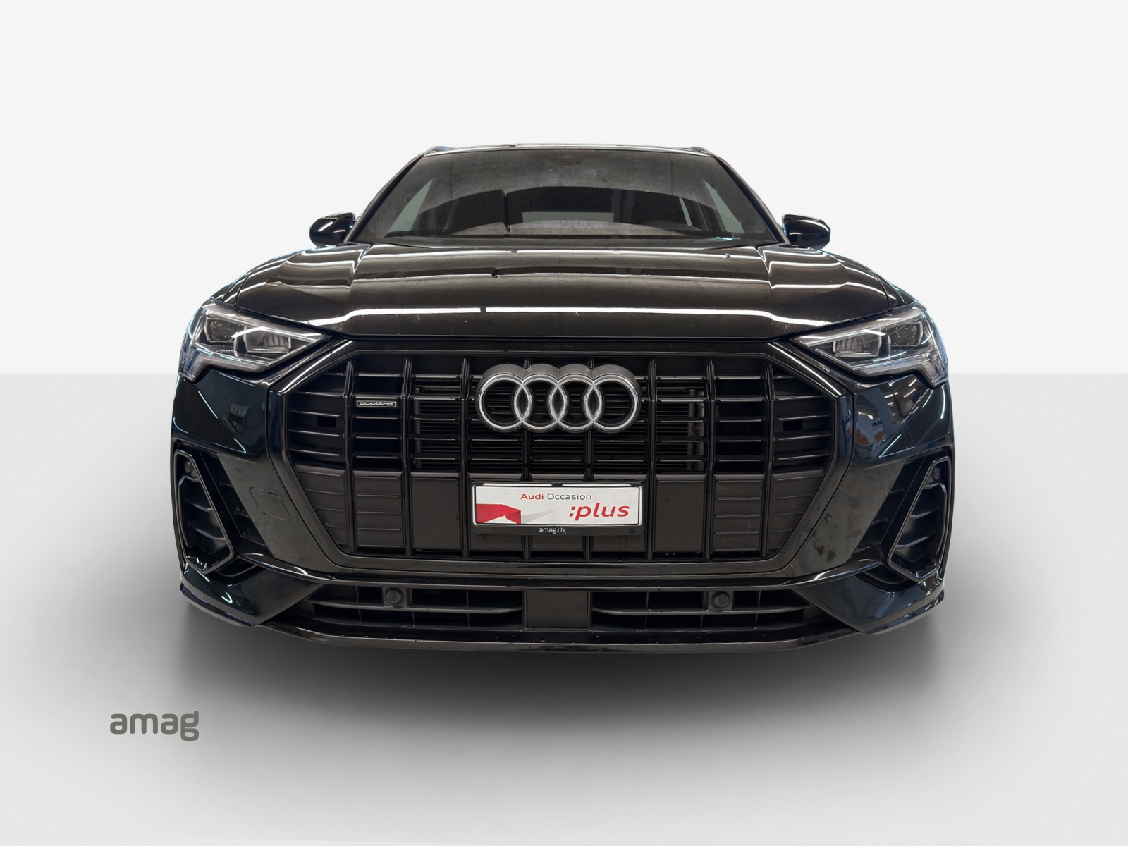 AUDI Q3 40 TFSI S line quattro S-tronic-image-6