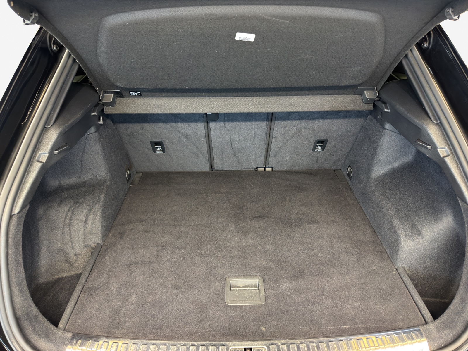 AUDI Q3 40 TFSI S line quattro S-tronic-image-12