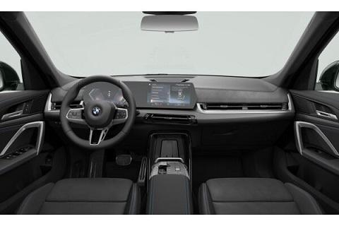 BMW X1 U11 18i sDrive-showroom-element-3